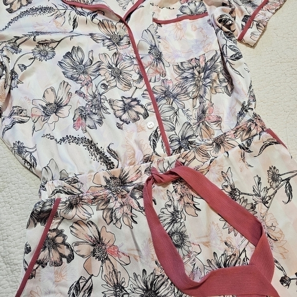 Victoria's Secret Floral Satin Romper - Picture 5 of 9